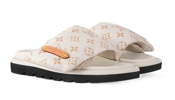 Louis Vuitton Pool Pillow Comfort Beige