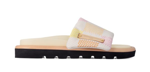 Louis Vuitton Pool Pillow Comfort Pink