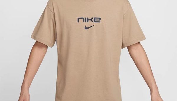 Camiseta Nike Beige